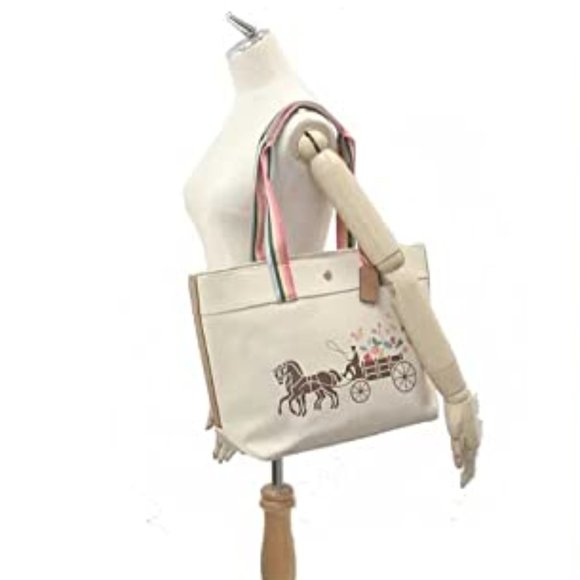 Coach Tote With Dreamy Veggie Horse And Carriage Natural Multi - Picture 4 of 16